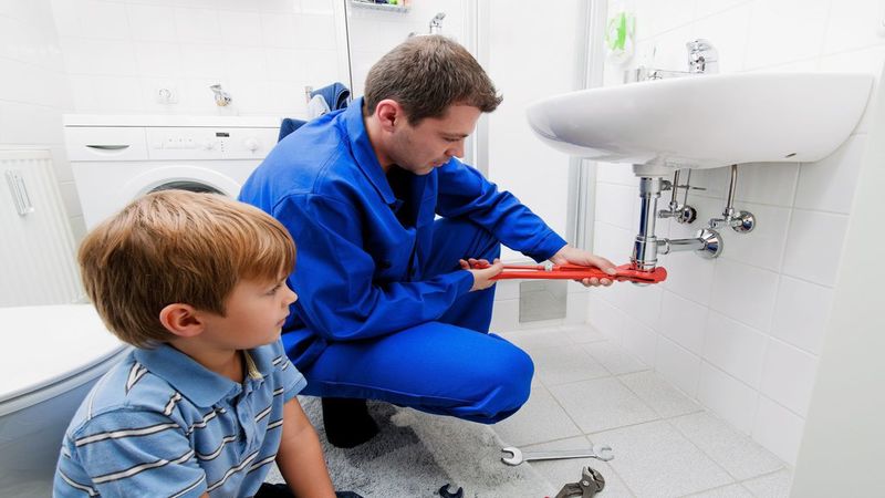 Signs Your Home Needs Slab Leak Repairs in Riverside, CA