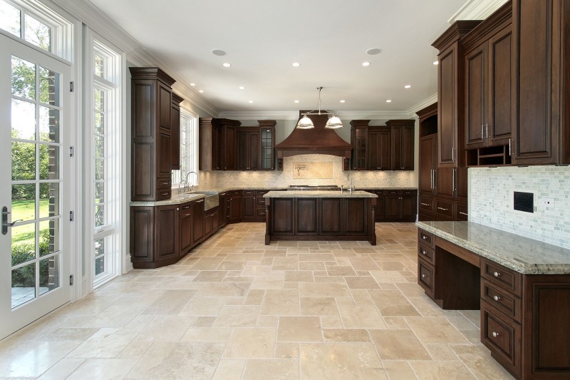 Finding Professionals to Rebuild Your Home in the Birmingham Area