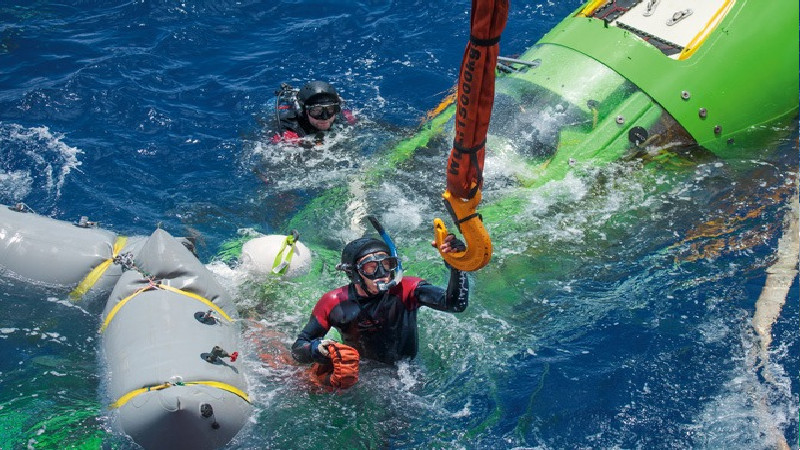 3 Ways That the Right Underwater Salvage Equipment Makes a Difference