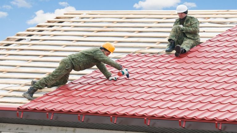 A Residential Roofer in Denver CO Can Fix Defective Roofs